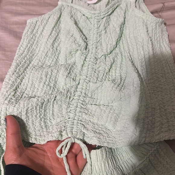 H&M set girls size 8. Tank top with scrunch front and wide leg pants - Picture 2 of 5